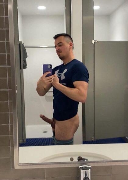 Pompe de gym post-entraînement pour les potes