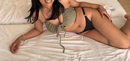 Si les filles indiennes en bikini t'excitent, alors tu m'aimeras nue sans le mien