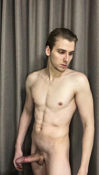 dis bonjour si je peux t'envoyer ma nutvid