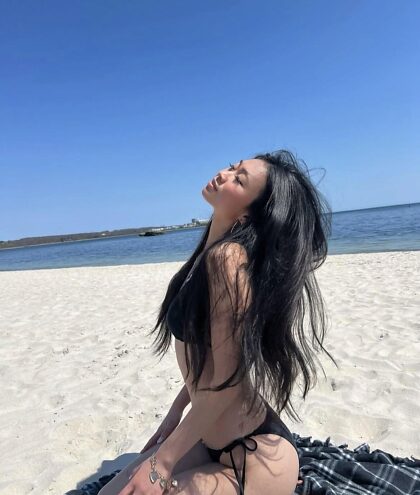 ビーチの美女