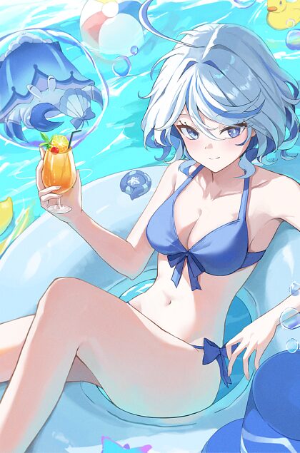 ドリンクを楽しむフリナ