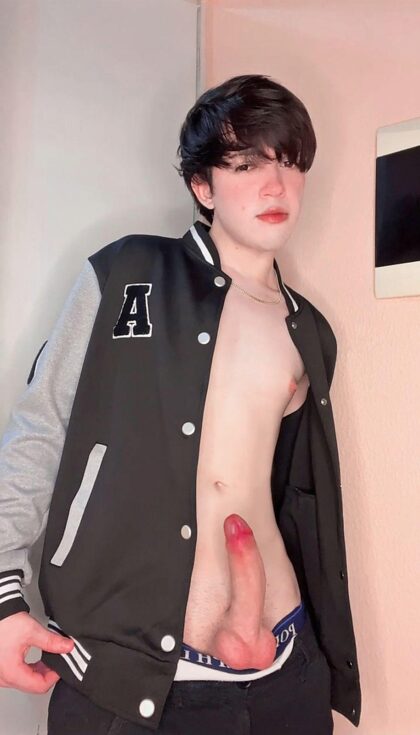 jeune homme qui aime sucer, veux-tu me sucer ?