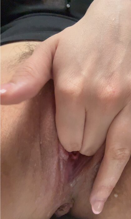 また職場のトイレでオナニーしてる
