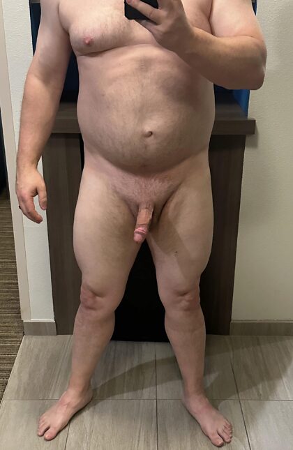 Tu veux me rejoindre à mon hôtel ?