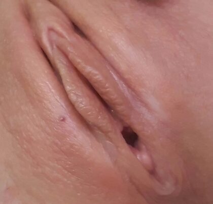 彼女は待っている