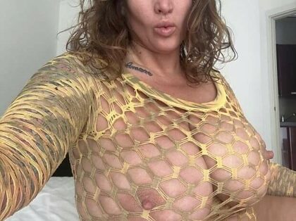 49F......... Tous les hommes de plus de 18 ans recevront un cadeau, quel âge avez-vous ?