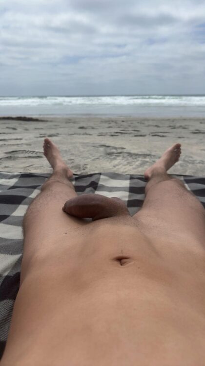 Mon chéri à la plage nudiste hier