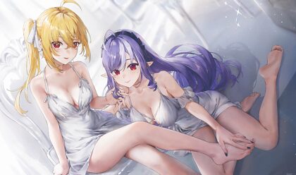 ナイトガウンを着たヴィヴィアンとルーシー