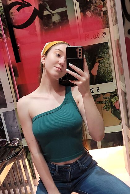 Dressing room selfie! I definitely need this shirt
