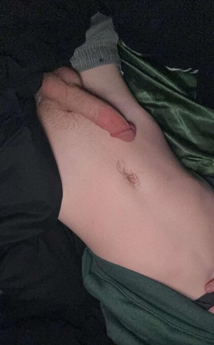 19 ans prête à jouer