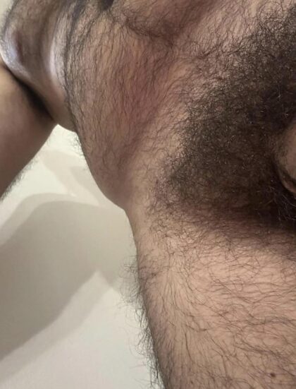 私の毛深いお父さんの体型はあなたを興奮させますか？