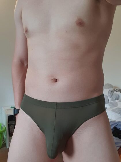 Est-ce que je suis belle en vert, mec ?