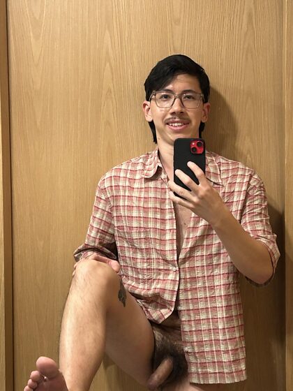 J'ai arrêté de me raser il y a un an. Que pensez-vous de mon buisson ?