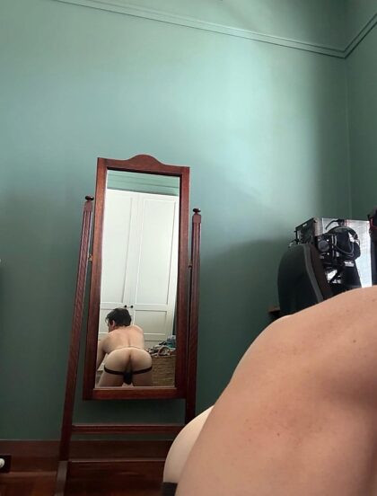 Devrais-je porter plus de jockstraps ? En général, c'est un gars qui porte des slips.