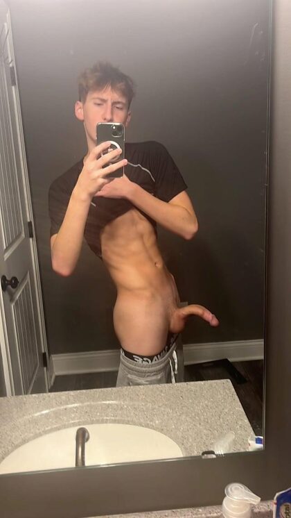 Ik heb een schattige jongen met een grote kont nodig ;)