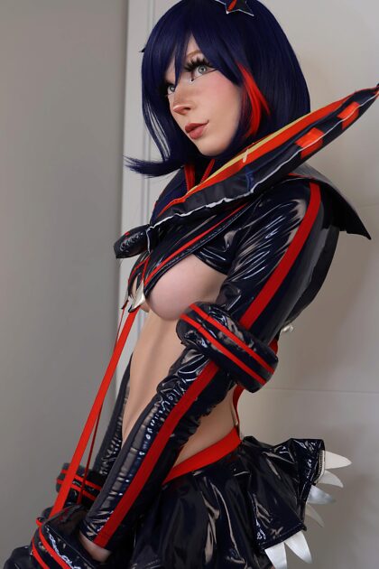 Ryuko par grand-mère. luvgood