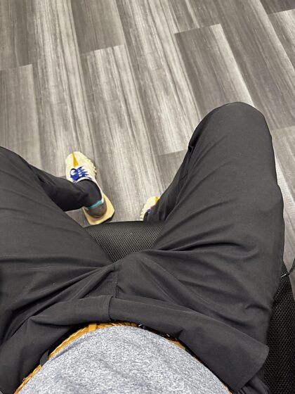 37歳のゲイのプロで、膨らみのある