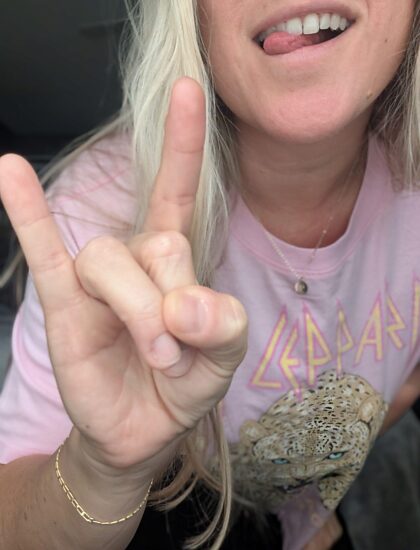 Rocking my mom bod at 41 with 2 kids