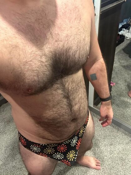 Qui veut m'aider à enlever ce slip ?