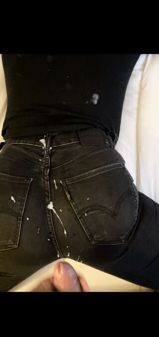 Фото коллекция сперма на джинсах трусиках чулках