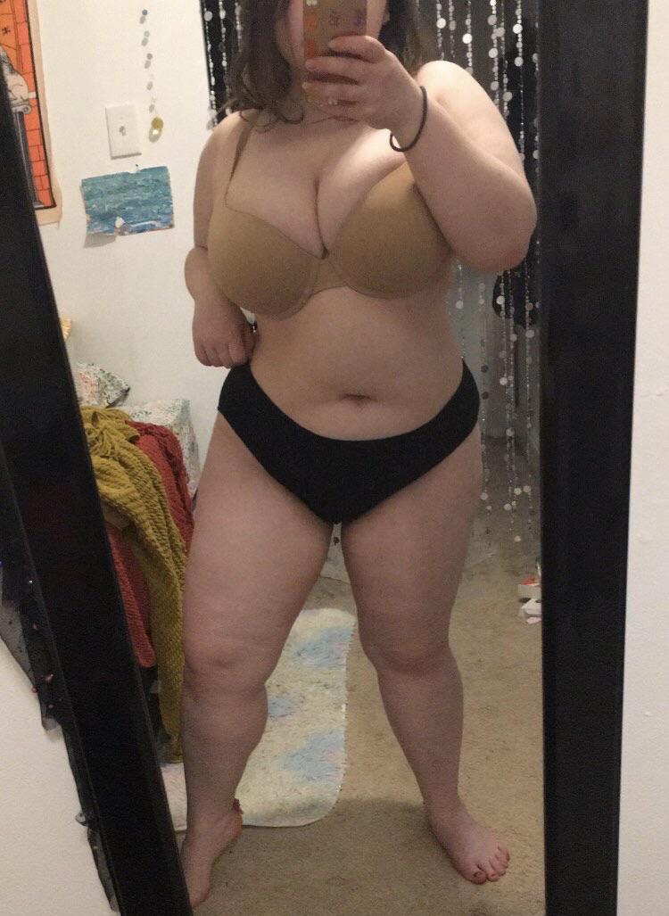 Chubby Thick Chicks - Do you like 4'11 thick girls?