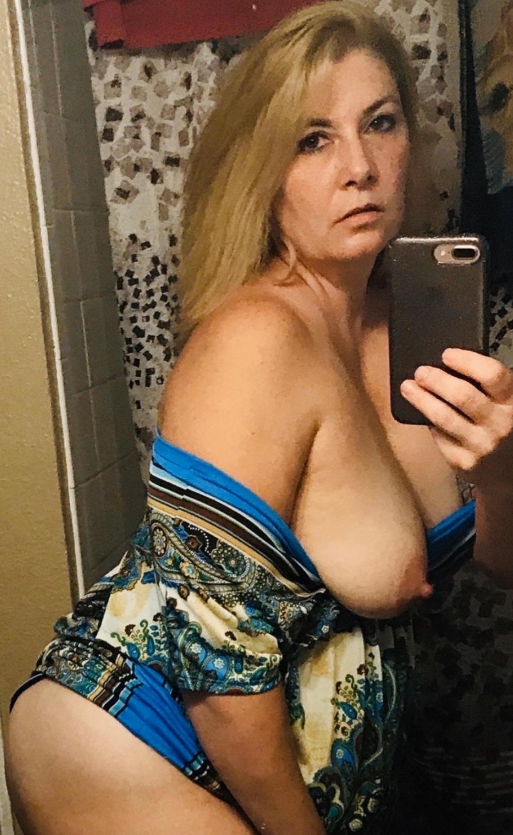 Tits out selfie