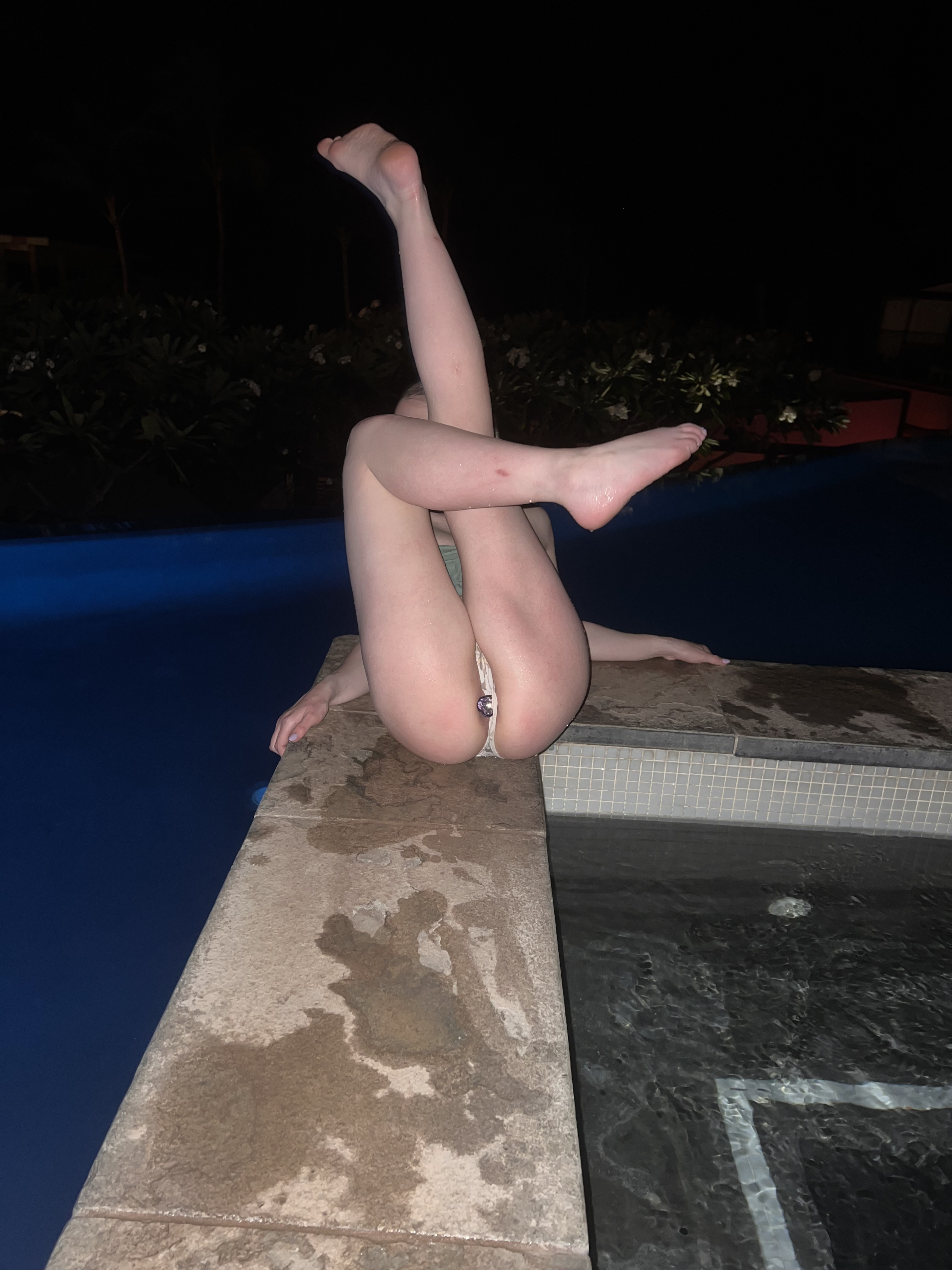 Drunk and showing off my plug in the public hotel hot tub in Maui picture