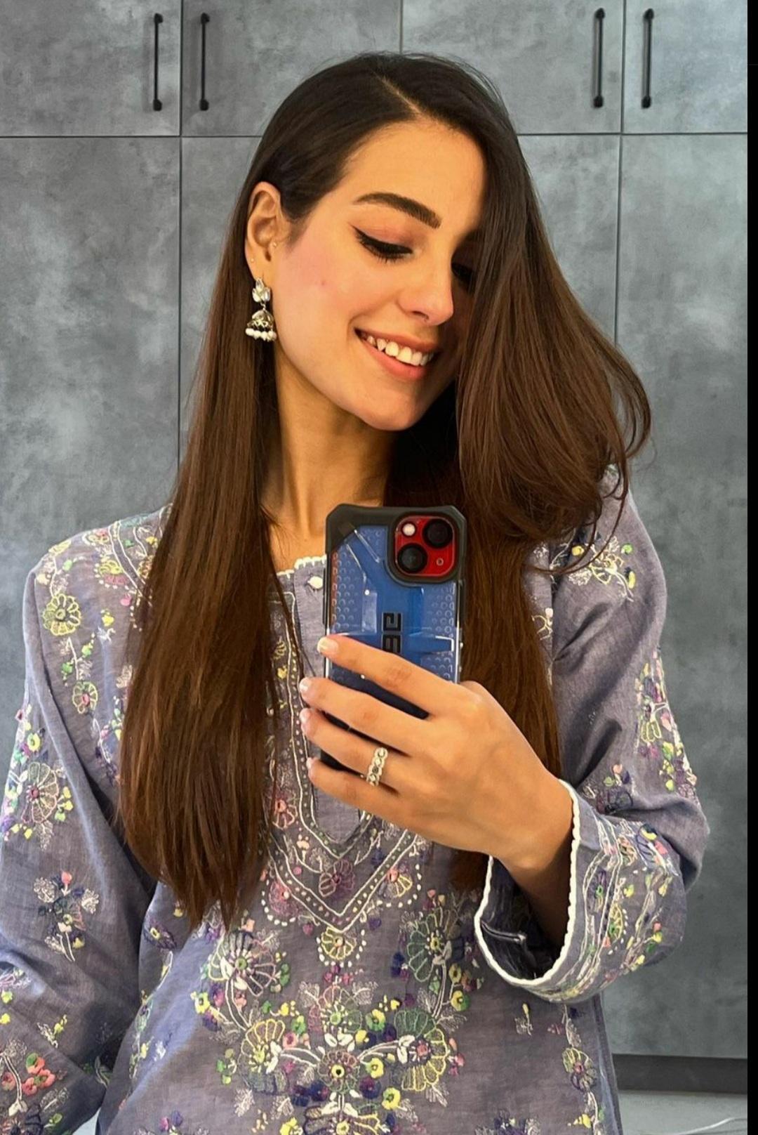 Iqra Aziz 